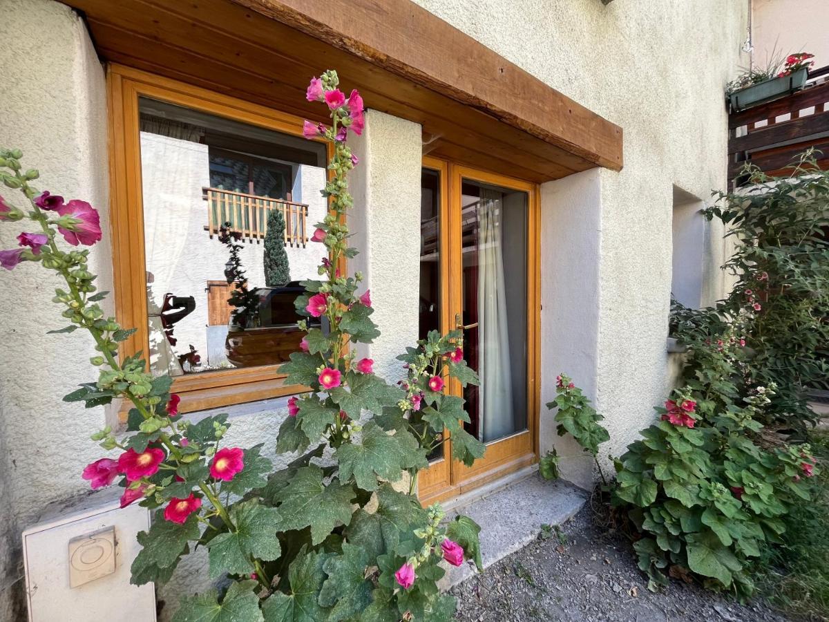 The Stable House Bourg D'Oisans -Bike/Hike/Ski Le Bourg-dʼOisans Esterno foto